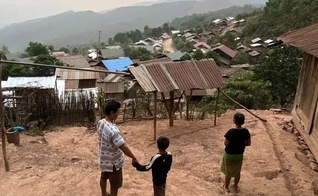 Família no Laos. (Foto representativa: Portas Abertas)