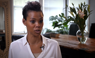 Racquel Hudson foi curada do lúpus. (Foto: Reprodução/YouTube/ Andrew Wommack).