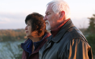 Bob e Carol sobreviveram a acidente de barco nos EUA. (Foto: Reprodução/CBN News).
