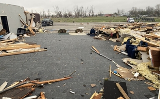 A Igreja Freedom ficou totalmente destruída após a passagem do tornado. (Foto: Facebook/Freedom Life Church).