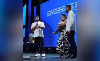 Noah, de 5 meses, foi diagnosticado com malformação no crânio. (Foto: Reprodução/Instagram/Get Church Florianópolis).