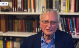 Richard Dawkins em entrevista à apresentadora da LBC, Rachel Johnson. (Captura de tela/YouTube/LBC)