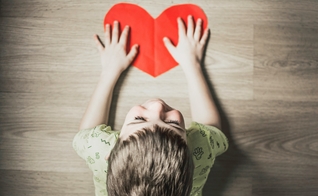 (Foto: Unsplash/Anna Kolosyuk)