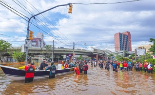 O Rio Guaíba invadiu Porto Alegre e parte da Região Metropolitana. (Foto: Divulgação/PMPA).