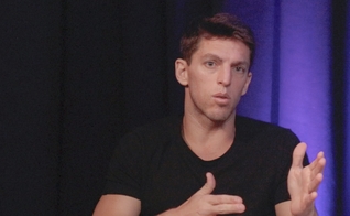 Amaury Nunes em participação no podcast Café Com Eles. (Foto: Guiame)