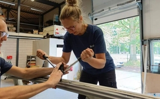 Peter e Irene. (Foto: Reprodução/Revive)