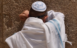 Aumento de antissemitismo aconteceu nos ambientes online e offline. (Foto: Pixabay/Smahel)