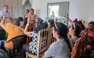 Cristãos em culto. (Foto: Reprodução/Christian Aid Mission)