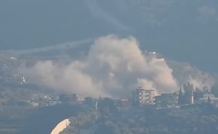 Israel defende fronteira com o Líbano após ataque do Hezbollah. (Captura de tela/YouTube/AFP)