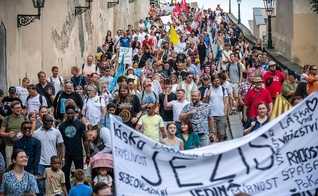 Marcha para Jesus em Praga. (Foto: Instagram/Jesus Pochod/Martin Čulý).