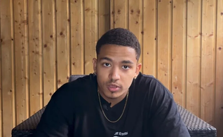 Ravaän, da Holanda, sofria de costocondrite. (Foto: Reprodução/YouTube/ Ecclesia Assen).