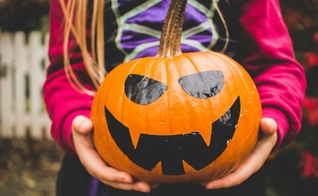 Cristãos alertam que o Halloween não é inofensivo. (Foto: Reprodução/Unsplash/Julia Raasch)
