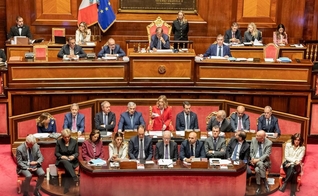 Giorgia Meloni participa de sessão no Senado italiano na terça-feira, 15 de outubro. (Foto: Instagram/Senato Italiano)