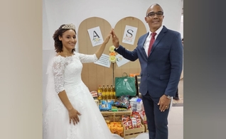 Adair e Sabrina Gomes Soares decidiram incentivar a solidariedade. (Foto: Arquivo pessoal/Notícias Adventistas).