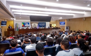 Audiência pública sobre os intervalos bíblicos. (Foto: ALEPE/Roberta Guimarães).