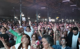 Culto da Virada na 1ª Igreja Batista de Mogi das Cruzes. (Foto: Ministério de Comunicação da PIB Mogi)