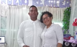 O pastor Iván García e sua esposa Karen, na igreja. (Foto: Mídias sociais)