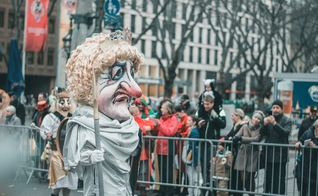 Carnaval de rua na Alemanha. (Foto ilustrativa: Unsplash/mohammed alorabi)