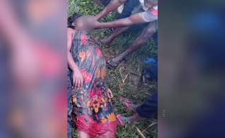 Corpo de Doreen Nairuba, grávida de 6 meses, que foi morta por envenenamento. (Foto: Morning Star News)