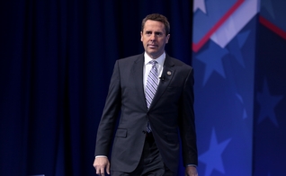 O ex-deputado americano Mark Walker, na Conferência de Ação Política Conservadora de 2017 em National Harbor, Maryland. (Foto: Wikimedia Commons/Gage Skidmore) 
