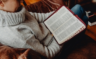 Imagem ilustrativa. (Foto: Unsplash/Kelly Sikkema).