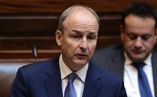 O primeiro-ministro irlandês Micheál Martin. (Foto: Wikipedia)