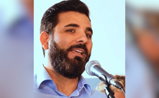 Ex-muçulmano iraniano compartilha testemunho sobre sua conversão a Jesus. (Captura de tela/Instagram/emanuel.roro)