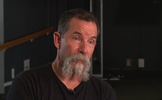 Jay Trombley, um dos seguranças da igreja. (Foto: Reprodução/WXYZ).