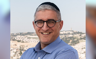 Rabino Pessach Wolicki diz que profecia se desenrola ‘diante dos nossos olhos’. (Foto: Wikimedia)