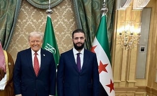 Trump e Ahmed al-Sharaa em Riade. (Foto: X/Ahmed al-Sharaa)