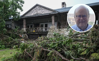 Fachada do Acampamento Mystic; o diretor “Dick” Eastland, no destaque. (Captura de tela/statesman/Facebook)