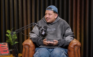 O rapper cristão revelou que a música “Dona Maria” é um testemunho real. (Foto: Reprodução/YouTube/Igor Faria).