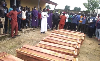 As vítimas do ataque. (Foto: Reprodução/Morning Star News)