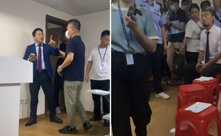 Policiais à paisana retiram o pastor (à esquerda) do púlpito, enquanto os membros são abordados e intimidados. (Foto: Captura de tela/ChinaAid)