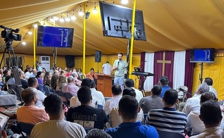 Willem Fiege pregou em um país perseguido do Oriente Médio. (Foto: Instagram/Willem Fiege).