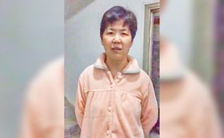  Zhang Zhan dias antes de sua detenção em agosto de 2024. (Foto: Free Zhang Zhan campaign group).