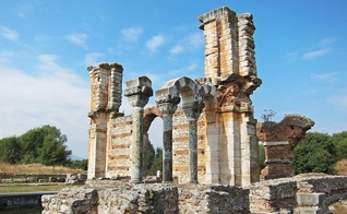 Ruínas em Filipos. (Foto: Pixabay)