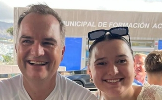 Alexander Wurm e a filha Serena transportavam suprimentos de socorro para a Jamaica. (Foto: Facebook/Ignite the Fire Ministry)