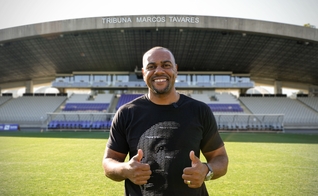 O ex-jogador brasileiro Marcos Tavares no estádio do NK Maribor. (Foto: Guiame/Marcos Paulo Correa)