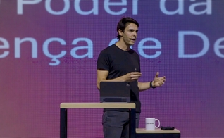 Kaká ministrou na Igreja Família. (Foto: Reprodução/YouTube/Igreja Família Online).