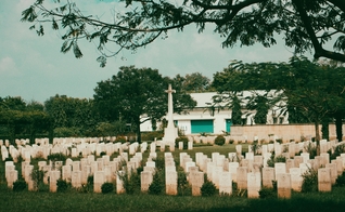 Cemitério na Índia. (Foto: Imagem ilustrativa/Pexels/GOWTHAM AGM).