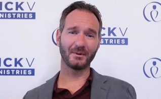 Nick Vujicic. (Foto: Reprodução/CBN News)
