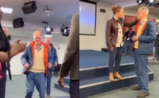 O homem foi curado durante um culto nos EUA. (Foto: Reprodução/Instagram/Terradez Ministries).