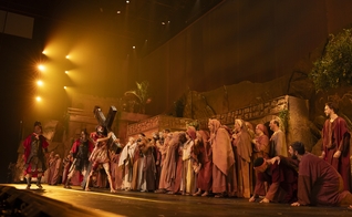 Cena do Auto de Páscoa 2026, na Igreja da Cidade, em São José dos Campos (SP). (Foto: Divulgação/House de comunicação)