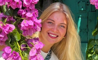 Annemarijn foi curada por Deus. (Foto: Revive).