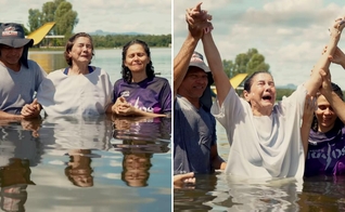 Rosineide de Andrade durante o batismo. (Foto: Reprodução/Instagram/Sara Nossa Terra Cuiabá)