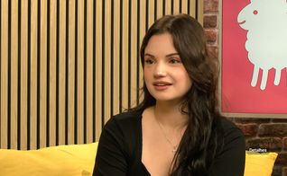 Dilara. (Foto: Reprodução/YouTube/Revive)