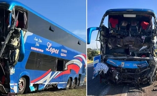 O ônibus após o acidente. (Foto: Reprodução/TV Integração/g1)