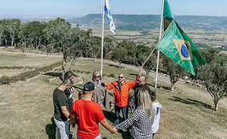 Joel Engel chama as igrejas a se unirem em oração. (Foto: Ministério Engel)