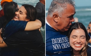 O batismo dos pais de Isabela. (Foto: Reprodução/Instagram/Bela Almada)